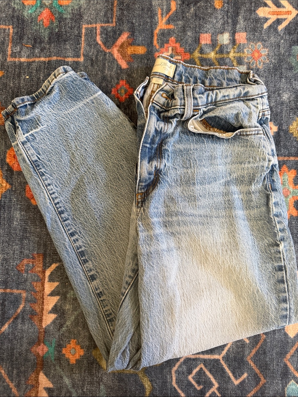 Universal Thread Light Blue Straight Leg Women's Jeans
